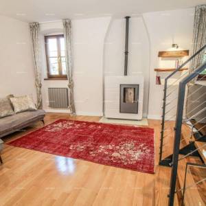 Prodaja predivne, moderno opremljene i renovirane istarske kamene kuće, Bale!