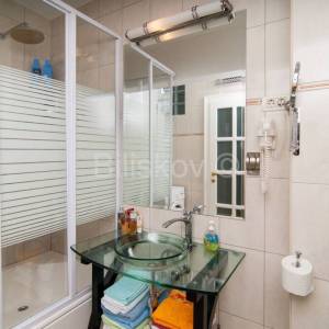 Prodaja, prekrasna kuća, Mirca, otok Brač