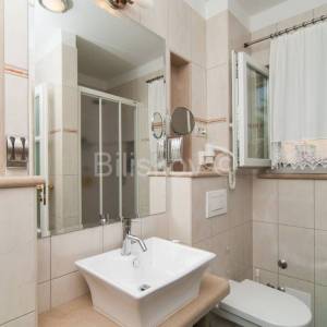 Prodaja, prekrasna kuća, Mirca, otok Brač