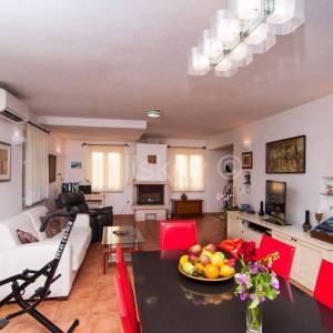 Prodaja, prekrasna kuća, Mirca, otok Brač