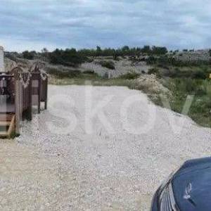 Prodaja, Ražanac, građevinsko zemljište sa projektom obiteljske kuće