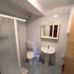 Prodaja renovirane kuće s pogledom na more, Medulin!