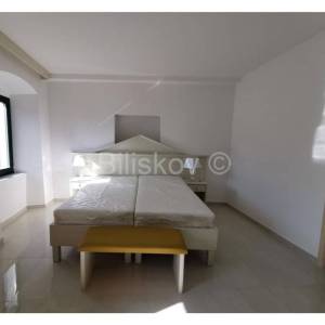 Prodaja, renovirani hotel u okolici Šibenika, 40m od mora