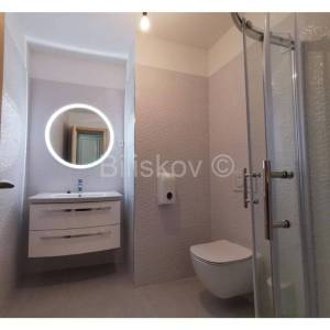 Prodaja, renovirani hotel u okolici Šibenika, 40m od mora