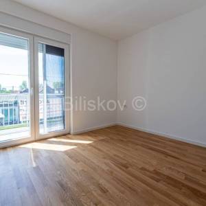 Prodaja, Retkovec, trosoban stan u novogradnji