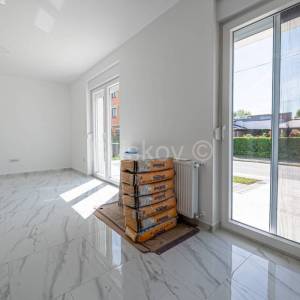 Prodaja, Retkovec, trosoban stan u novogradnji