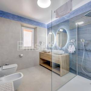 Prodaja, Rogoznica, luksuzna vila uz more