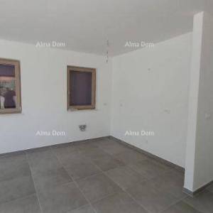 Prodaja-  šarmantna samostojeća kuća u mirnom mjestu Marčana, nedaleko od mora – idealna za odmor i uživanje!