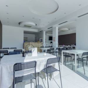 Prodaja, Seget Donji, kuća s apartmanima i zemljištem 