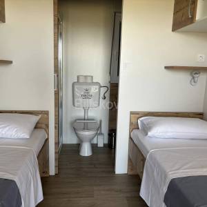 Prodaja, Senj, Volarice,2 prekrasne potpuno opremljene mobilne kućice 