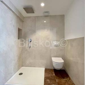 Prodaja, Šibenik, luksuzan stan na Rivi, pogled na more