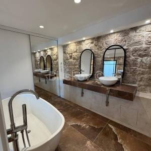 Prodaja, Šibenik, luksuzan stan na Rivi, pogled na more