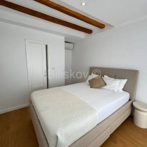 Prodaja, Šibenik, luksuzan stan na Rivi, pogled na more