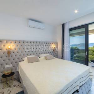 Prodaja, Slivno, Komarna, luskuzna vila s bazenom i pogledom na more