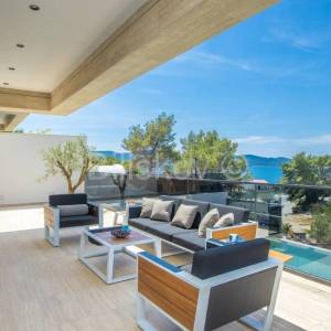 Prodaja, Slivno, Komarna, luskuzna vila s bazenom i pogledom na more