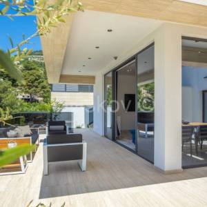 Prodaja, Slivno, Komarna, luskuzna vila s bazenom i pogledom na more