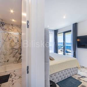 Prodaja, Slivno, Komarna, luskuzna vila s bazenom i pogledom na more