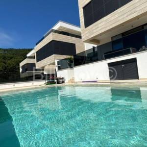 Prodaja, Slivno, Komarna, luskuzna vila s bazenom i pogledom na more