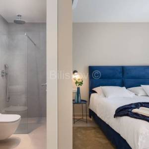 Prodaja, Splitska, Luksuzna vila, prvi red do mora