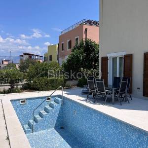 Prodaja, Splitska, Vila s prekrasnim pogledom na more