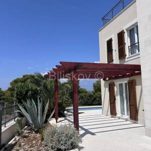 Prodaja, Splitska, Vila s prekrasnim pogledom na more