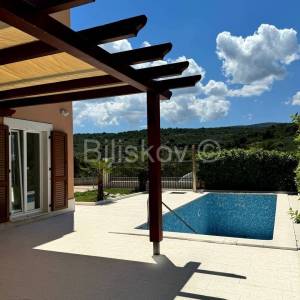 Prodaja, Splitska, vila s pogledom na more