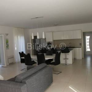 Prodaja, Splitska, vila s pogledom na more