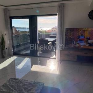 Prodaja, Srima, dvosobni stan sa studio apartmanom, krovna terasa