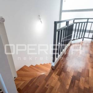 Prodaja, Stan, Centar, Centar, 4s, 161m2