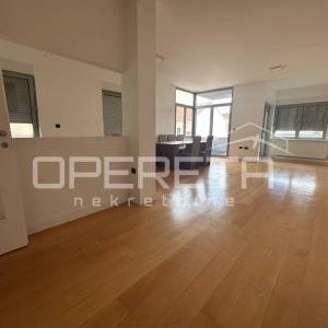 Prodaja, Stan, Centar, Centar, 4s, 161m2