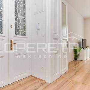 Prodaja, Stan, Centar, Degenova, 2s, 64m2