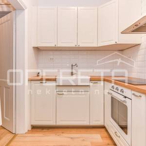 Prodaja, Stan, Centar, Degenova, 2s, 64m2