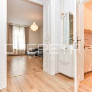 Prodaja, Stan, Centar, Degenova, 2s, 64m2