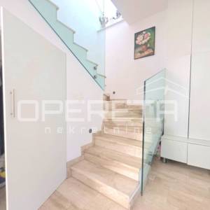 Prodaja, Stan, Gajnice, Gajnice, 4,5s, 140m2