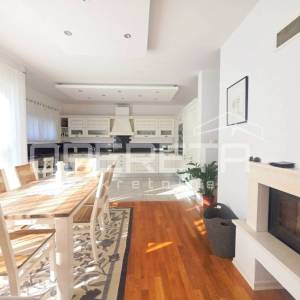 Prodaja, Stan, Gajnice, Gajnice, 4,5s, 140m2