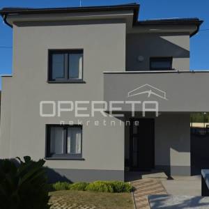 Prodaja, Stan, Gajnice, Gajnice, 4,5s, 140m2