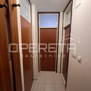 Dvosoban stan , 2. kat, Mertojak , 74 m2