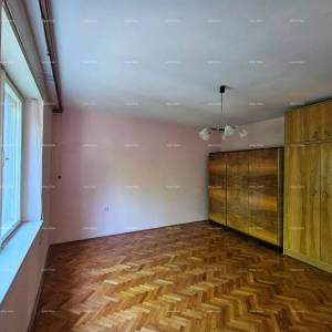 Kaštanjer. Prodaja- stan s dvije spavaće sobe na odličnoj lokaciji, Pula!