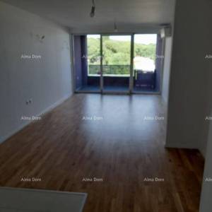 Prodaja - stan s garažnim mjestom na izvrsnoj lokaciji, Pula!