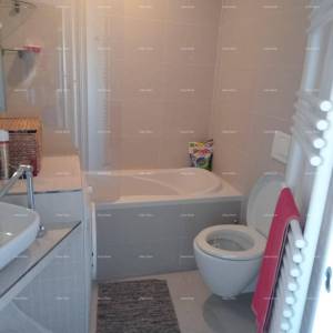 Prodaja- stan s pogledom na more - dvije minute do šetnice Lungomare, Pula!