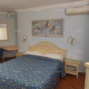 Prodaja - stan u atraktivnom stambenom kompleksu s pogledom na more! 200m od mora i plaža, Umag!