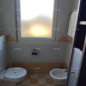 Prodaja - stan u atraktivnom stambenom kompleksu s pogledom na more! 200m od mora i plaža, Umag!