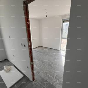 Prodaja stana s parkirnim mjestom i spremištem, odlična lokacija, Ližnjan!