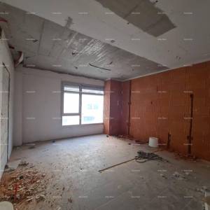 Prodaja stana u stambeno-poslovnoj zgradi, blizini centra, Pula! E1
