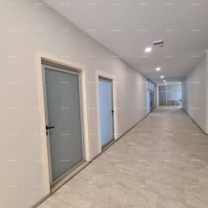 Prodaja stana u stambeno-poslovnoj zgradi, blizini centra, Pula! E1
