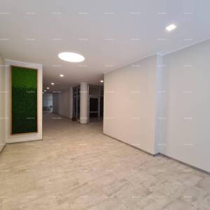 Prodaja stana u stambeno-poslovnoj zgradi, blizini centra, Pula! E1