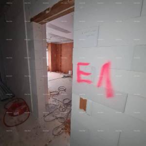 Prodaja stana u stambeno-poslovnoj zgradi, blizini centra, Pula! E1