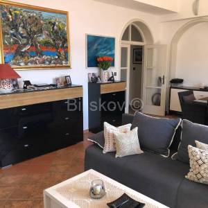 Prodaja, Stara Novalja, samostojeća dvoetažna kuća, prvi red do mora