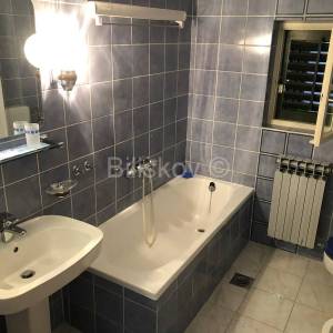 Prodaja, Stara Novalja, samostojeća dvoetažna kuća, prvi red do mora