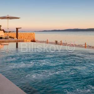 Prodaja, Sukošan, luksuzna vila, prvi red do mora, lift